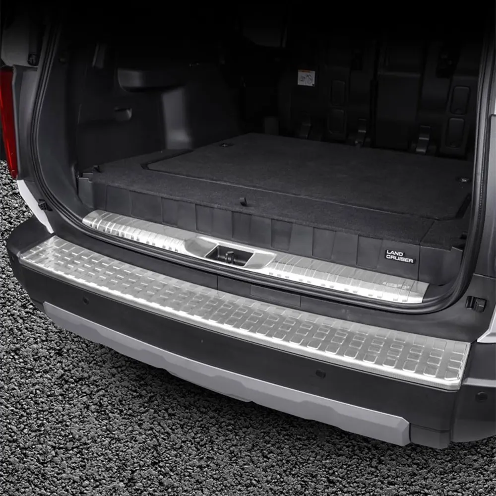 

Для Toyota Land Cruiser 250 Prado LC250 задняя защитная полоса пороговая планка 2024-2025 Панель защиты от царапин задней двери