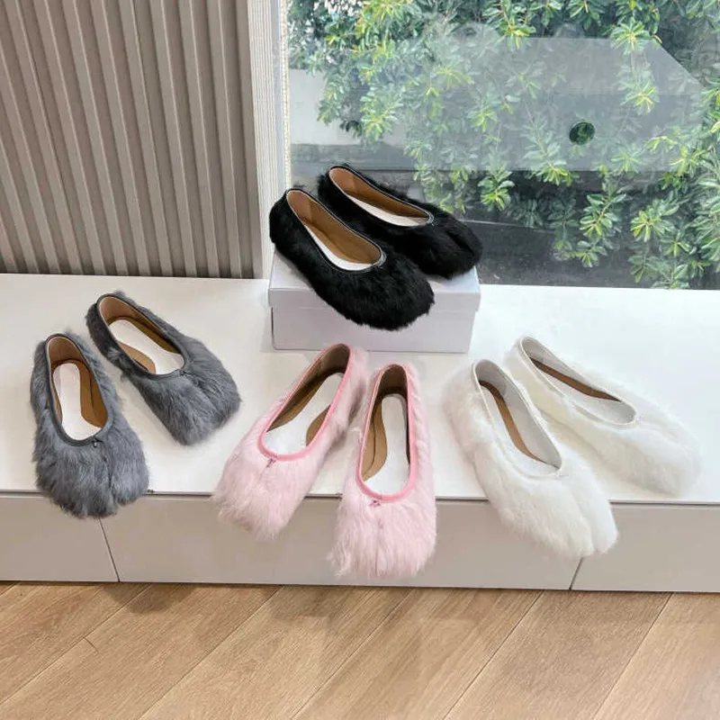 NIGO Autumn Winter New Split-toe Warm Single Shoes Outside Wear Comfortable Flat Bottom Furry Mary Jane Women's Shoes #NGSH1494