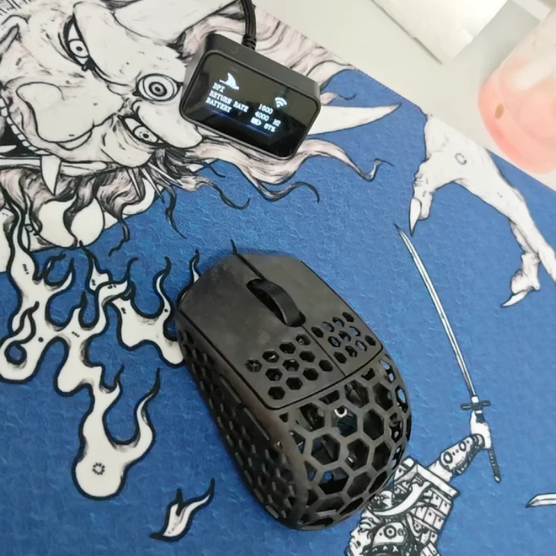 Darmoshark M5air ワイヤレス Bluetooth トリプルモードゲーミングマウス 8K フィンガーグリップ小さな手用カーボンファイバー鍛造 31 グラム軽量