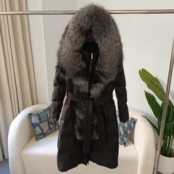 2023 New Real Fox Fur Collar Winter Women White Duck Down Long Jacket Belt cappotto caldo spesso femminile capispalla con cappuccio sottile di lusso