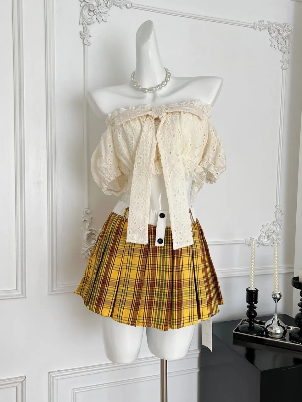 

Spicy Summer Set for Women Heavy Embroidery Hollow out One oulder Top High Waist Skirt Faionable Two-Piece Ensemble