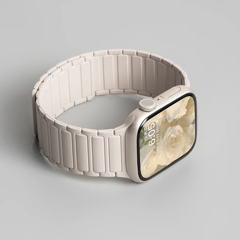 สายซิลิโคนสําหรับ Apple Watch 46 มม.42 มม.49 มม.45 มม.41 มม.44 มม.40 มม.แม่เหล็กสําหรับ IWatch Ultra 2 Series 10 9 8 7 6 SE 5 4 3