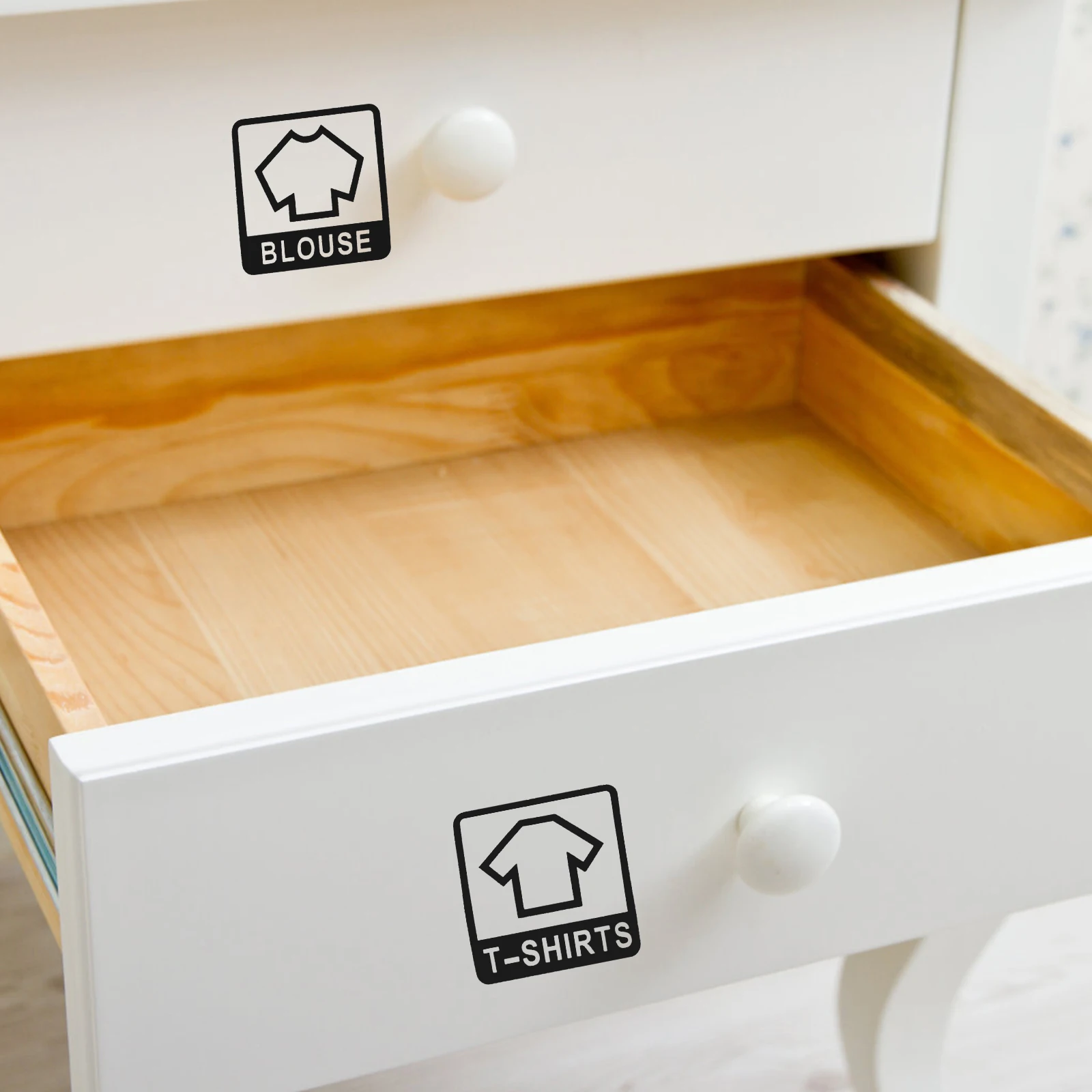 

2pcs Clothing Classification Labels Self-Adhesive Stickers For Dresser Wardrobe Organizer Household Storage Solutions Blank