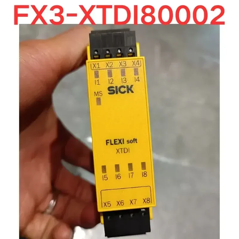 Brand-new FX3-XTDI80002 safety relay 1044124