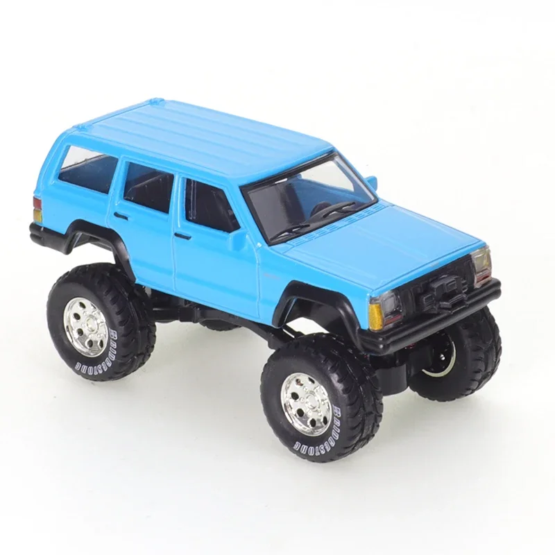 XCARTOYS Jeep1/59 Alloy Diecast Car Model Cherokee Jeep SUV Blue Friends Alloy Diecast Model Car Toy Collection Gift