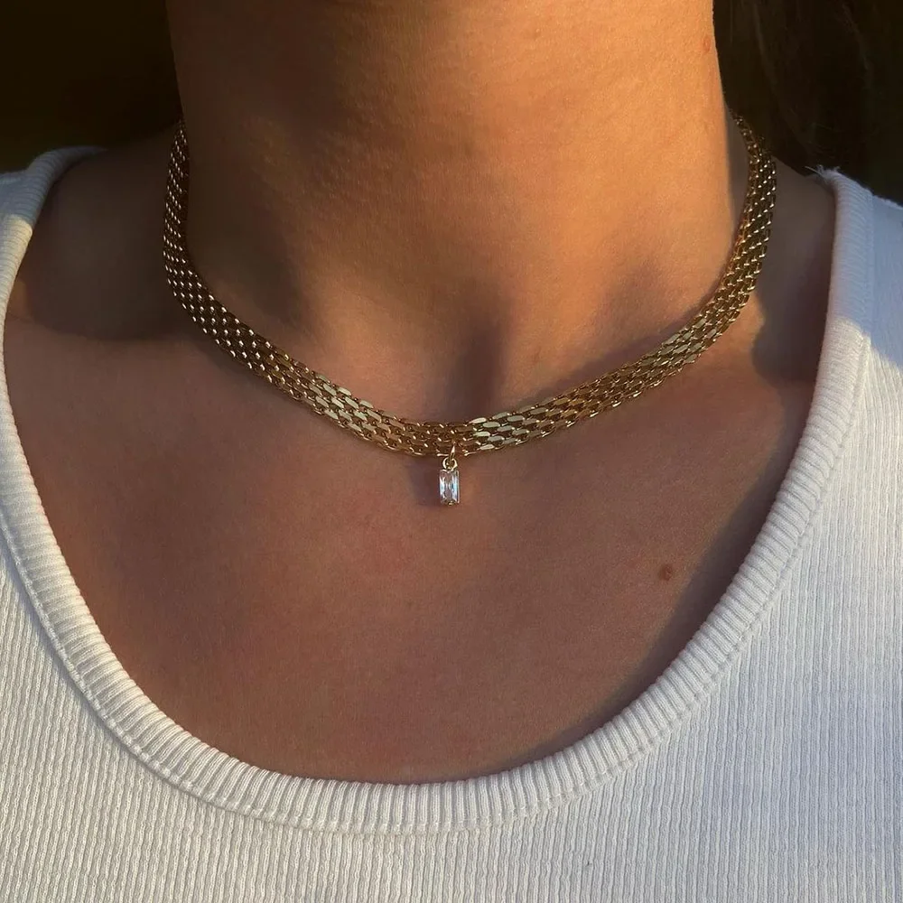 

2021 Classic Snake Gold-plate Cube Chain Roll Necklace For Women Wide Hollow Crystal Pendant Magic Bitcoin Necklaces Jewelry