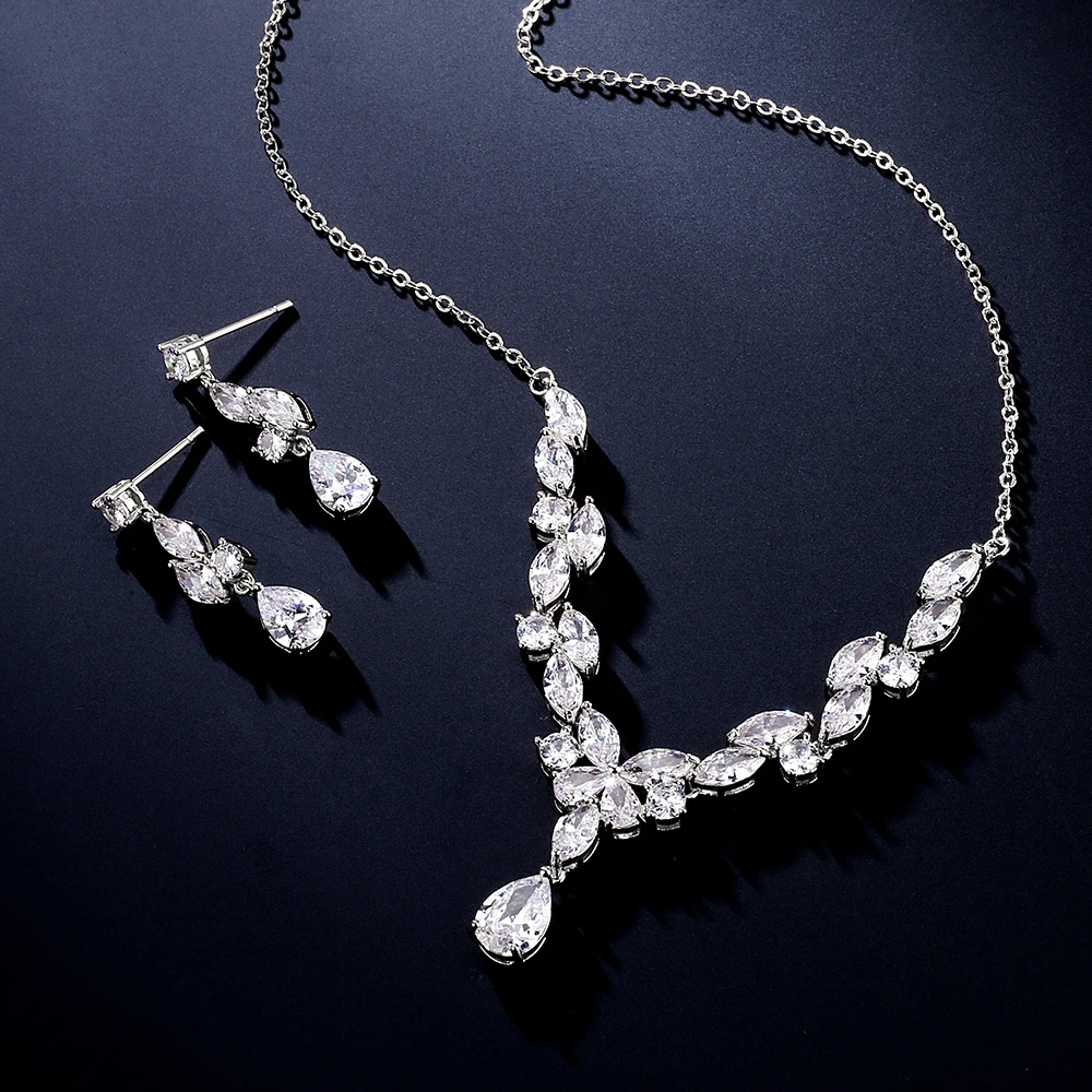 ZAKOL Luxury Exquisite Water Drop Cubic Zircon Leaf Chain Choker Necklaces for Women Fashion Bridal Wedding Party Jewelry NP2264