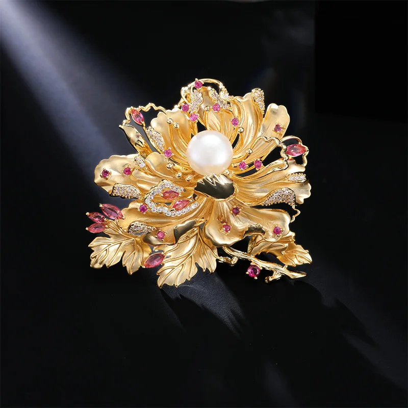 Высококачественная, нишевая, элегантная, большая, роскошная и изысканная брошь с пионом, легкий роскошный аксессуар высокого класса.