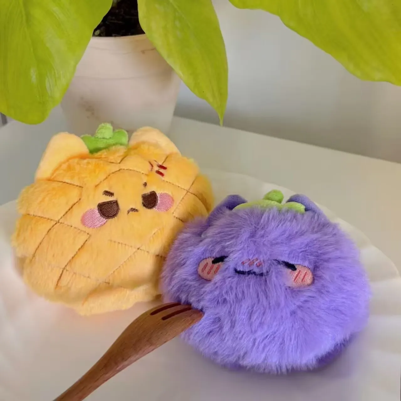 퀴렐 레비의 답장 플러시 인형 펜던트 문 리버 파인애플 탈부착 가능 세탁 가능 인형 마운틴 대나무 키체인 가방 펜던트 선물