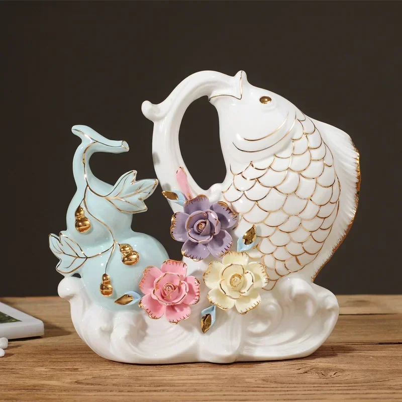 

Ceramic Creative Painted Fish Ornaments Abstract Carp Fish Crafts Art Home Living Room TV Cabinet Office Cultural Gifts