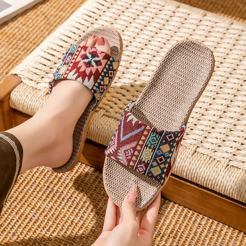 

Linum Summer Breathable Anti-slip Slippers Unisex Indoor Home Slippers Leather Splicing Elements Casual Slippers for Youth