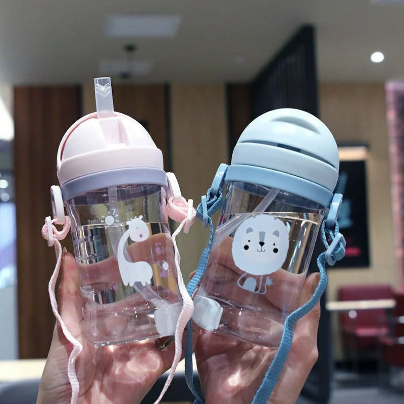 Kids Children Cartoon Animal School Drinking Water Straw Bottle Gravity Ball Baby Cup with Shoulder Strap vaso entrenador bebe