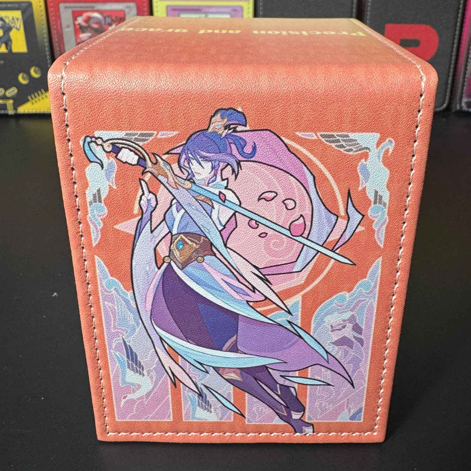 Caja de Almacenamiento de Cartas The Grand Duelists Hecha a Mano, Caja de Almacenamiento de Cartas de Cuero de Alta Gama Fioras Laurent, Juguete de Regalo