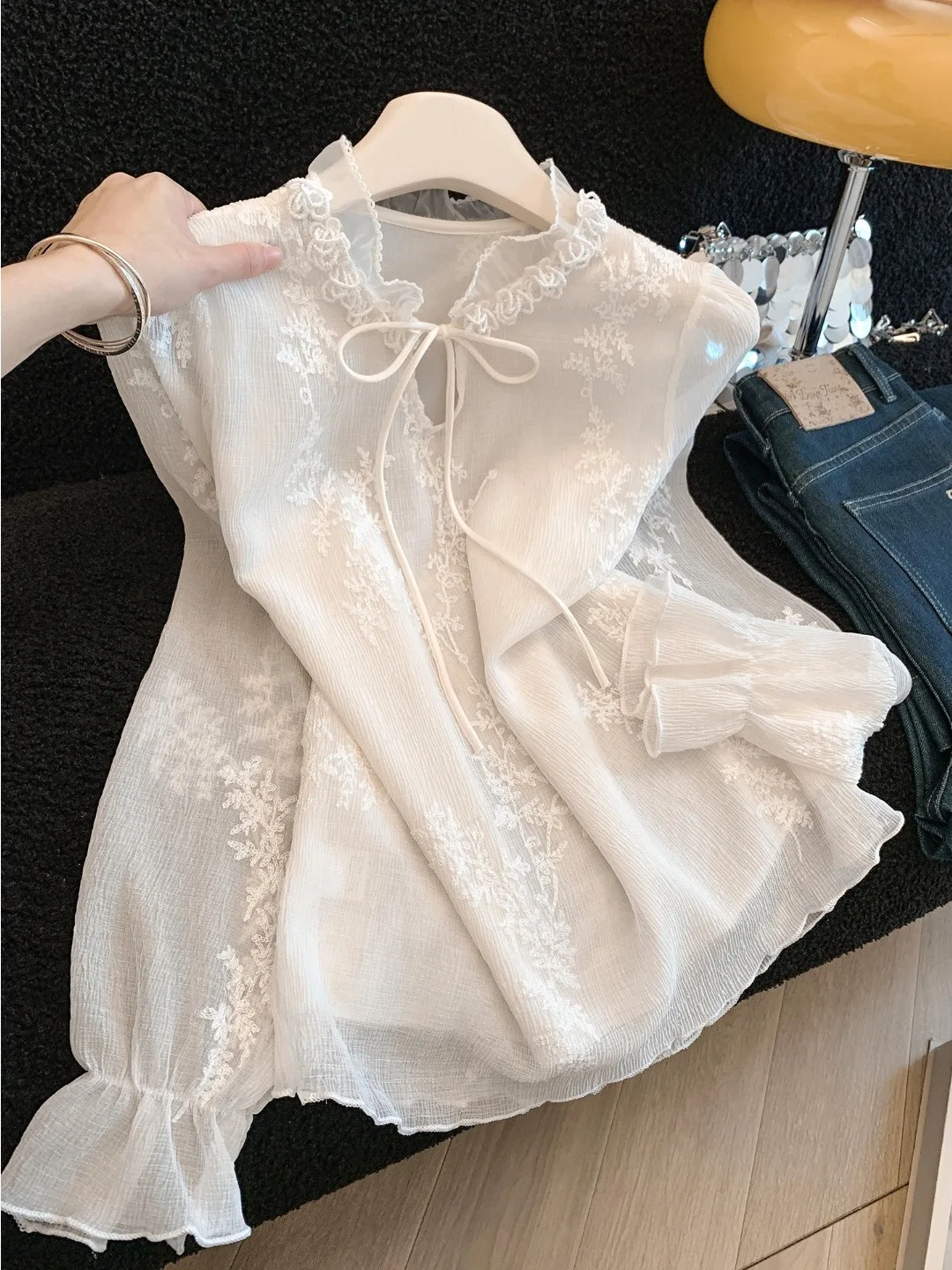 

Elegant Embroidered Beaded Lace Shirt Women's Spring Fashion Wood Grain Collar Gentle Ageless Long Sleeve Loose Fit Blouse