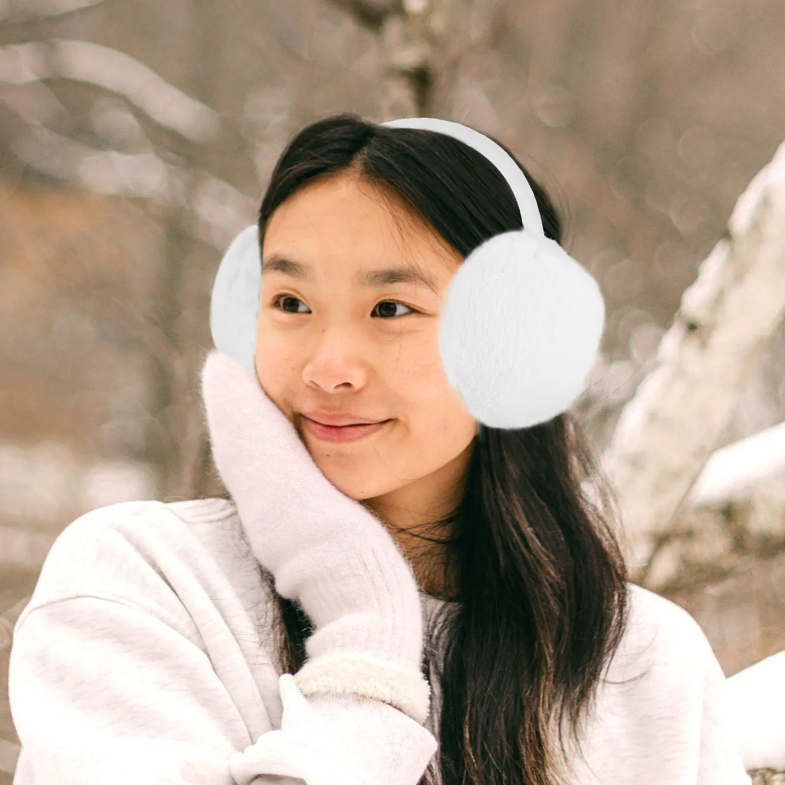 

Модные женские наушники-утеплители: теплые и удобные, идеально подходят для зимы на улице, отлично сочетаются с пальто, шарфами и свитерами.