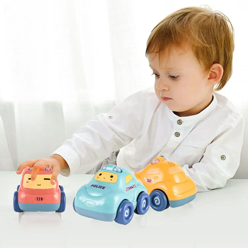 set-di-3-auto-a-inerzia-con-design-creativo-a-cartone-animato-veicoli-da-corsa-per-bambini-giocattoli-educativi-con-suoni-e-luci-per-attirare-l'attenzione-dei-bambini