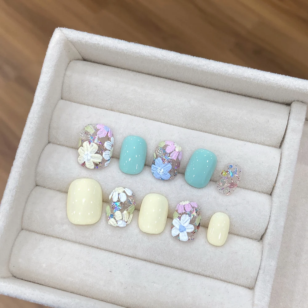 Handmade Short Press on Nails Cute Flowers Design Round Head Partysu Fake Nail Acrylic Nail Tips Manicure Desired Life Store