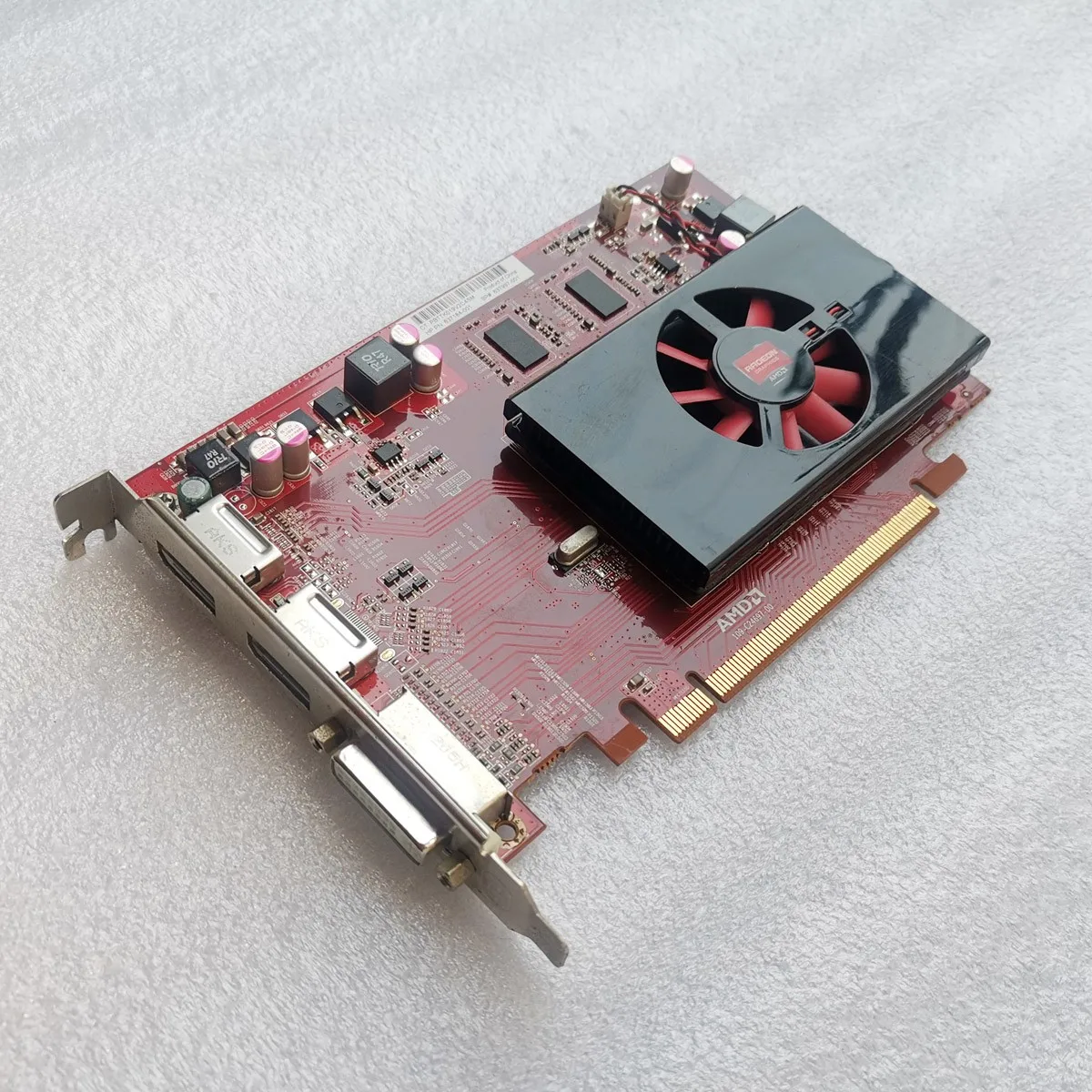 

For AMD HD 6570 1G Graphics Card 128-bit High Definition Dual DP + DVI 637184-001 637997-001