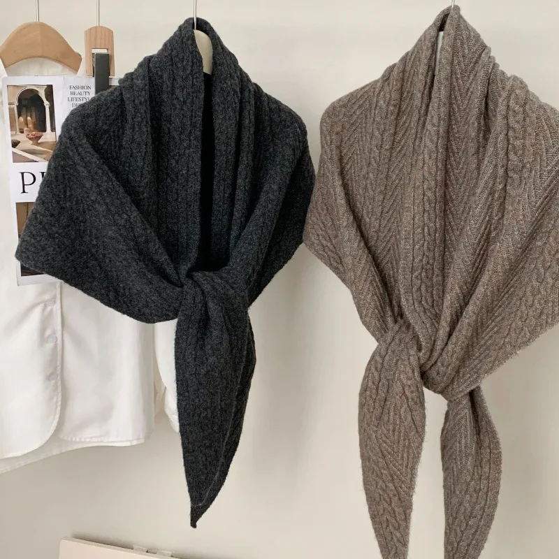 

New red scarf, versatile and fashionable twist design, warm outer cloak, solid color knitted scarf, scarf, shawl