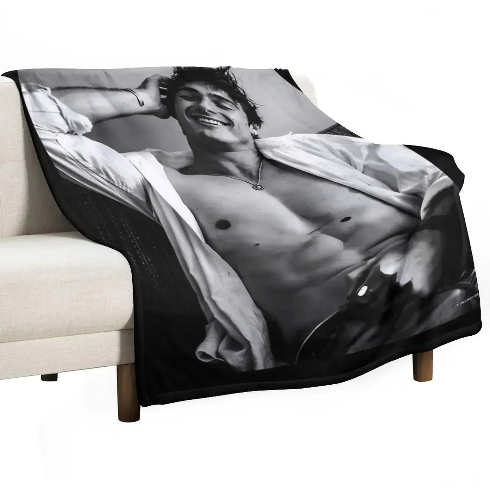 jacob elordi Throw Blanket Hairy Luxury Thicken Tourist For Decorative Sofa Luxury Designer Vintage Blankets