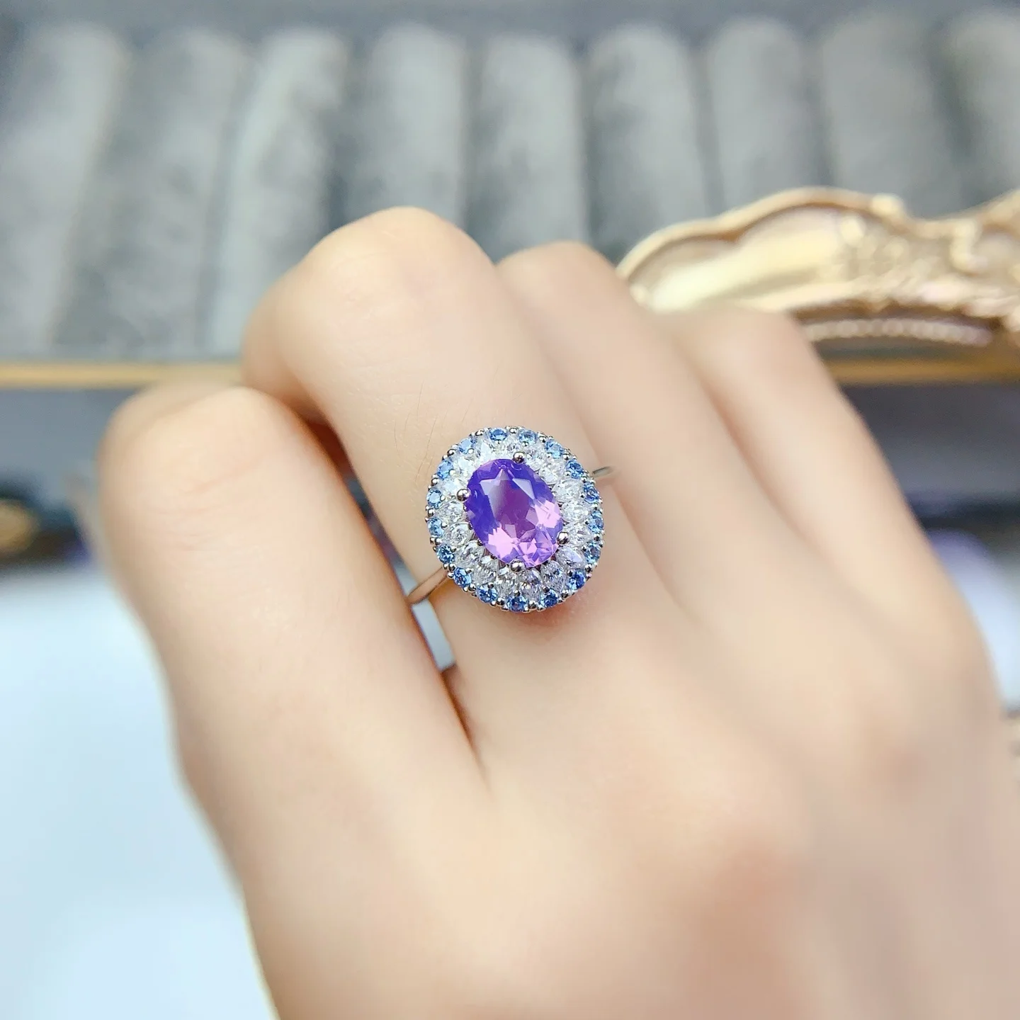 

Новое кольцо из серебра 925 пробы с лавандовым аметистом, овальной формы, 6х8мм, универсальное, модное, легкое, роскошное и изысканное для женщин.