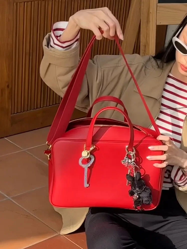 

Red Large Capaci Women's Tote Bag Luxury Handbag Crossbody Bowling Bag Modern Neutral Sle Casual oulder Bag for Daily Use