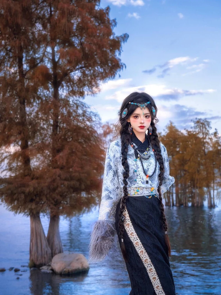 

Tibetan Costume Ethnic Photography Travel Shoot Full Set New Popular Style Summer 2025 Women's Traditional Tibetan Dress