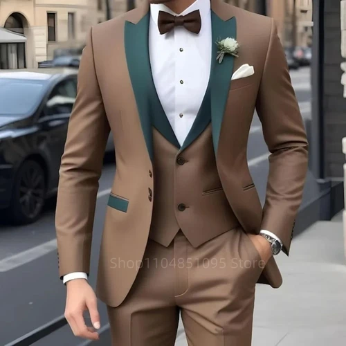 Trajes de hombre con solapa de pico marrón, ropa Formal de 3 piezas a la moda con un solo pecho para hombre, trajes de boda informales inteligentes (Blazer + chaleco + pantalones)