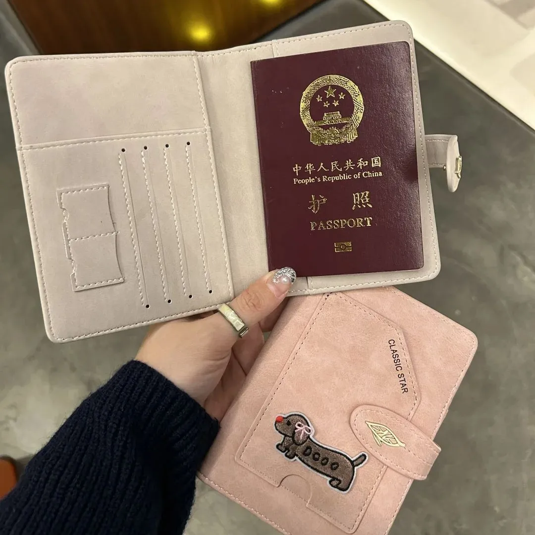 

Cute Dogs Passport Holder Pu Leather Anti - Demagnetization Puppy Pattern Passport Cover Portable Waterproof Ticket Clamp Travel