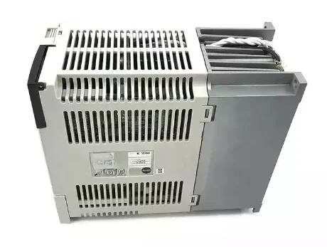 MR-J2S-200A محرك سيرفو يعمل بالتيار المتردد عالي الأداء يمكن الاعتماد عليه للتحكم الدقيق في الحركة في تطبيقات الأتمتة الصناعية