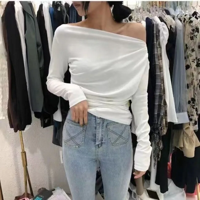 2024 Slim White Tshirt Black Red Woman T-shirt Sexy Plain Clothing Off Shoulder Top for Women Aesthetic Korea Stylish Funny Tee