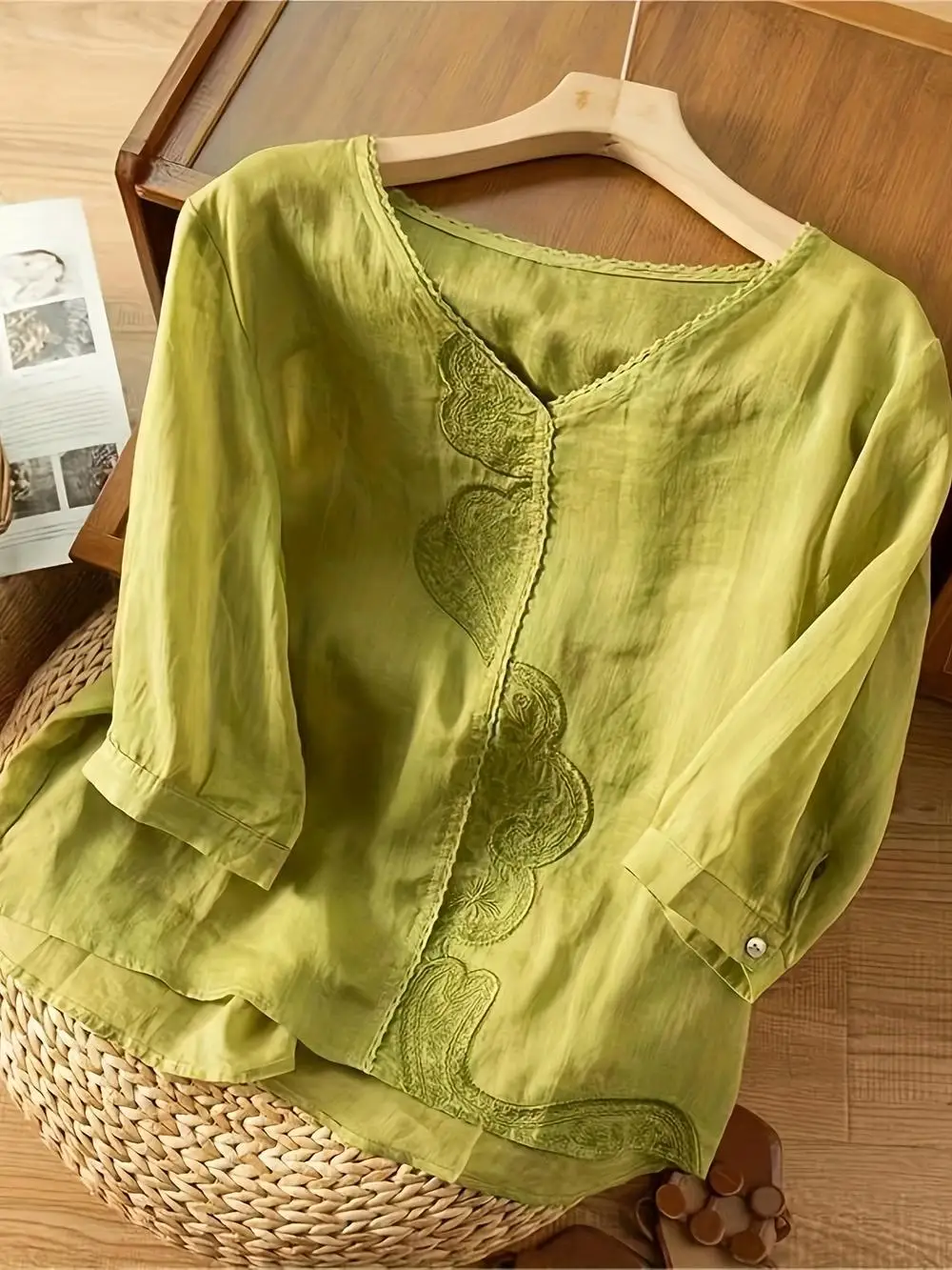 Solid color embroidered patchwork shirt