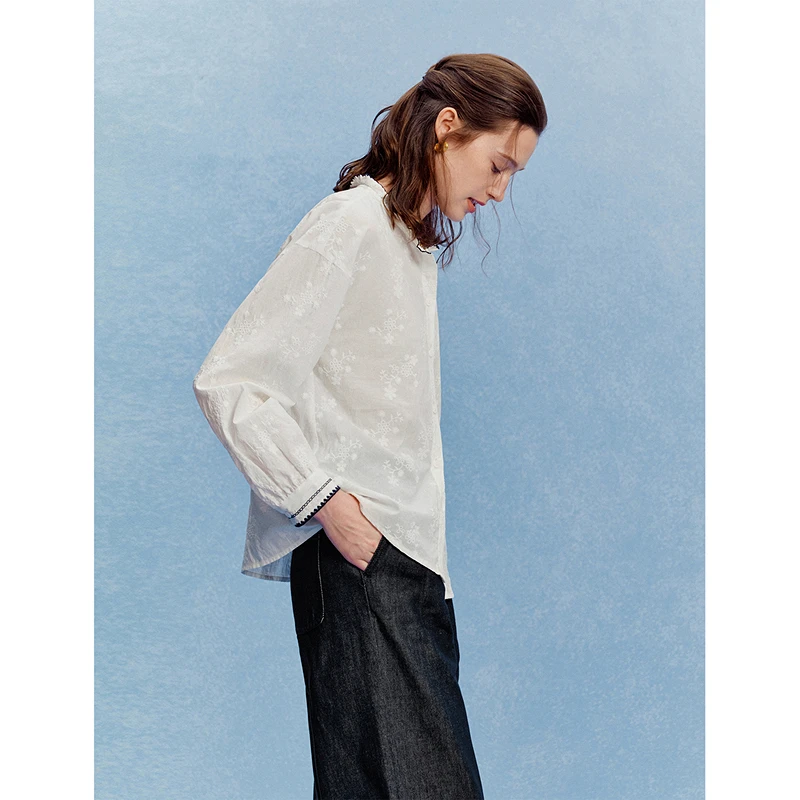 INMAN بلوزة مطرزة بياقة مكشكشة فرنسية من القطن الخالص لخريف 2025 بلوزة نسائية جديدة فضفاضة بأكمام طويلة أنيقة |   عصرية كاس