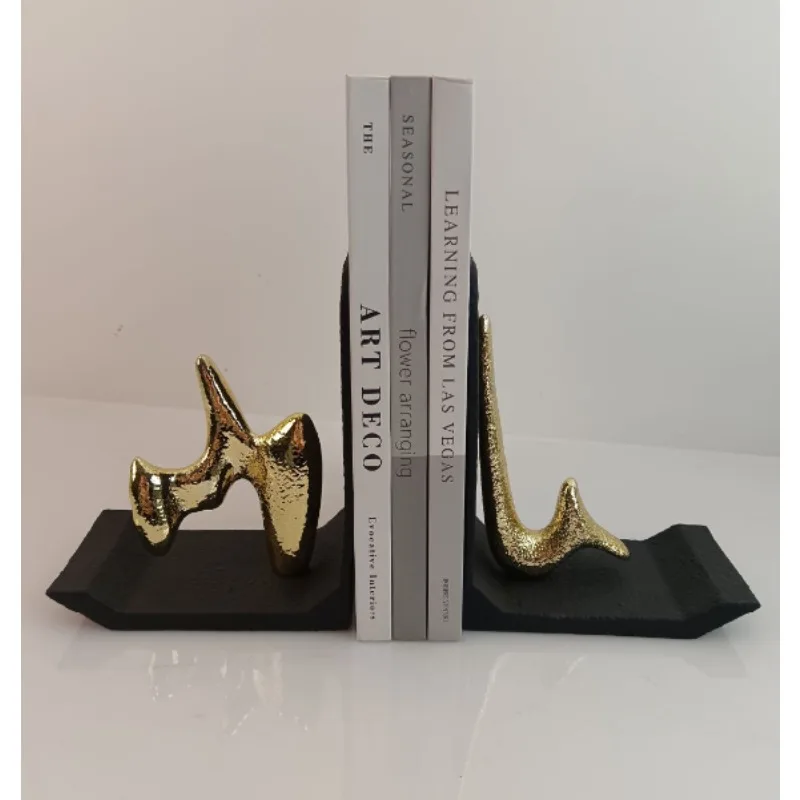 Household Modern Simple Living Room Creative Alloy Bookends Office Study Wine Cabinet Home Decoration