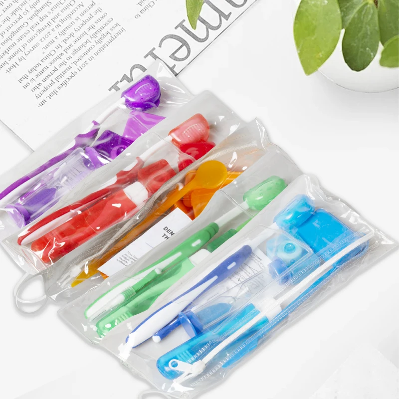 

Набор для ухода за полостью рта из восьми предметов: дорожный набор для чистки зубов, зубная щетка, защитный воск для зубов