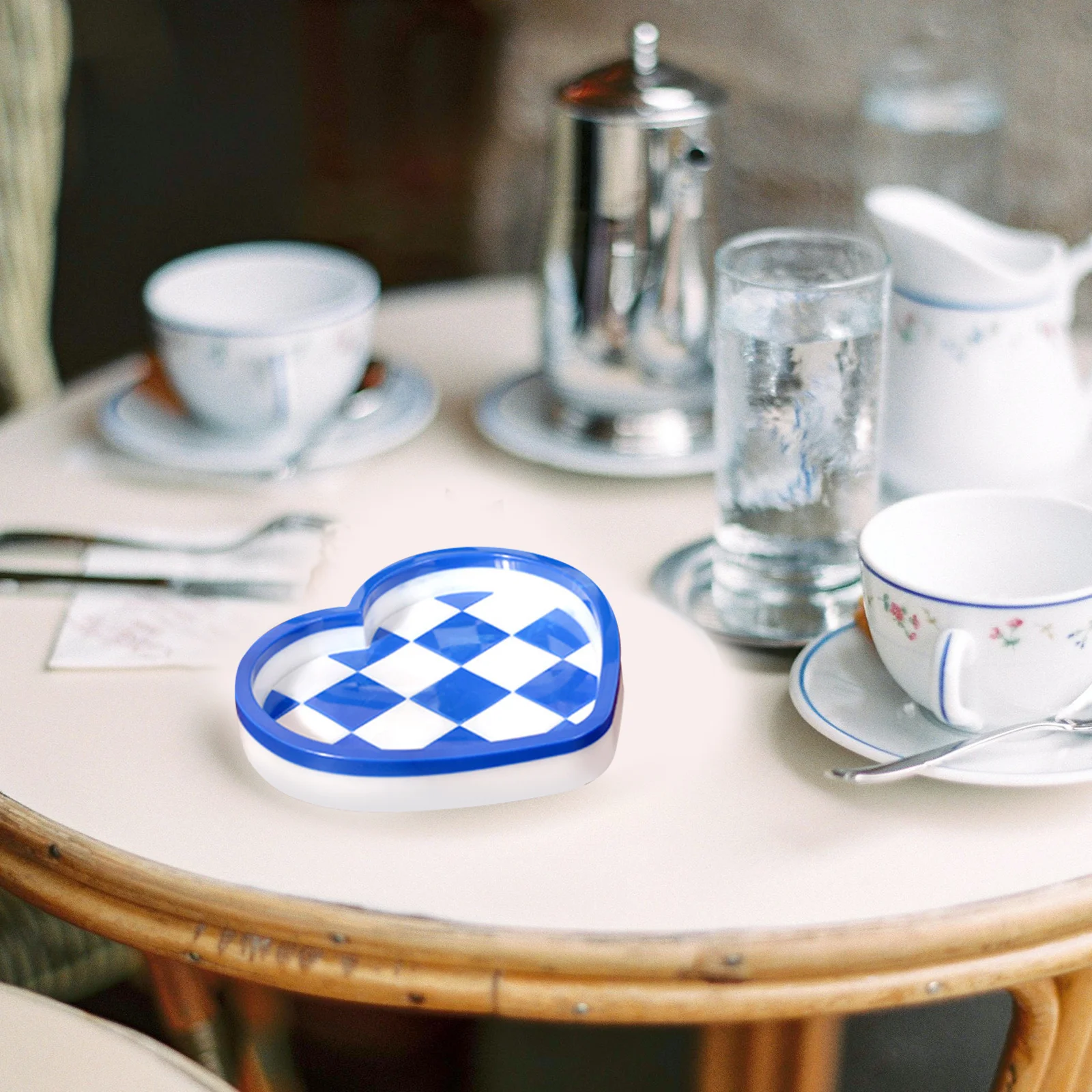 

DIY Heart Shape Plate Mold Reusable Silicone Tray Casting Mold Easy Release Non-Stick for Decorative Plate Making Craft Projects