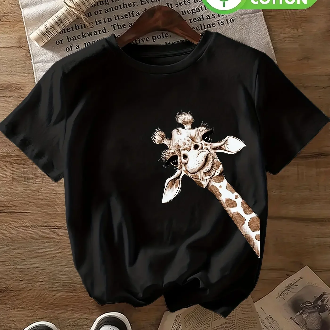100% pure cotton new summer men's and women's round neck short sleeved T-shirt, smiling giraffe print humorous art