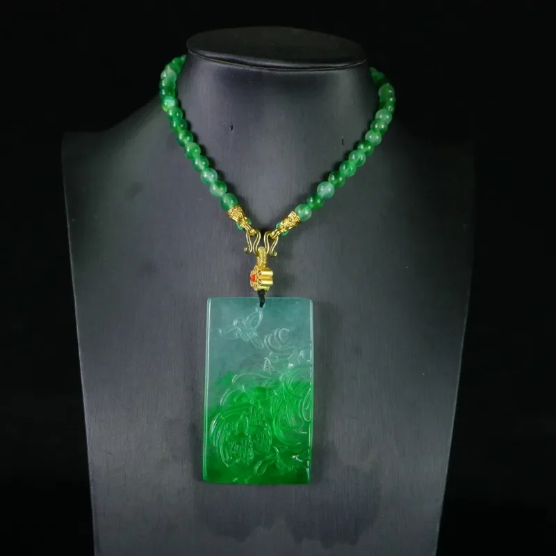 

Flower and Bird Brand High Ice New Pendant Natural Quartzite Jade Pendant