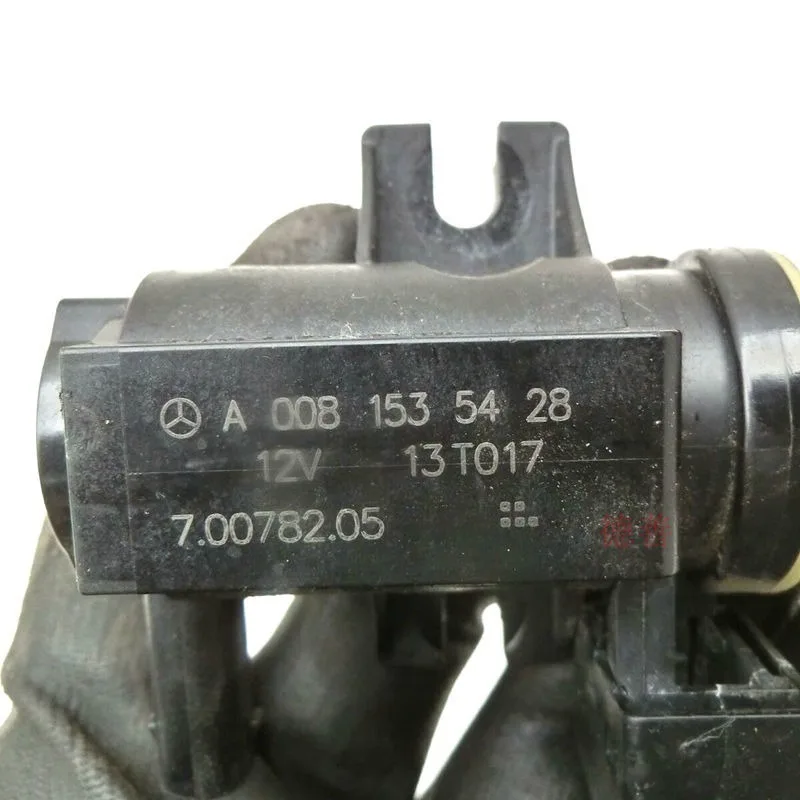 B180 B200 B260 turbocharger regulator, pressure converter, original dismantling parts