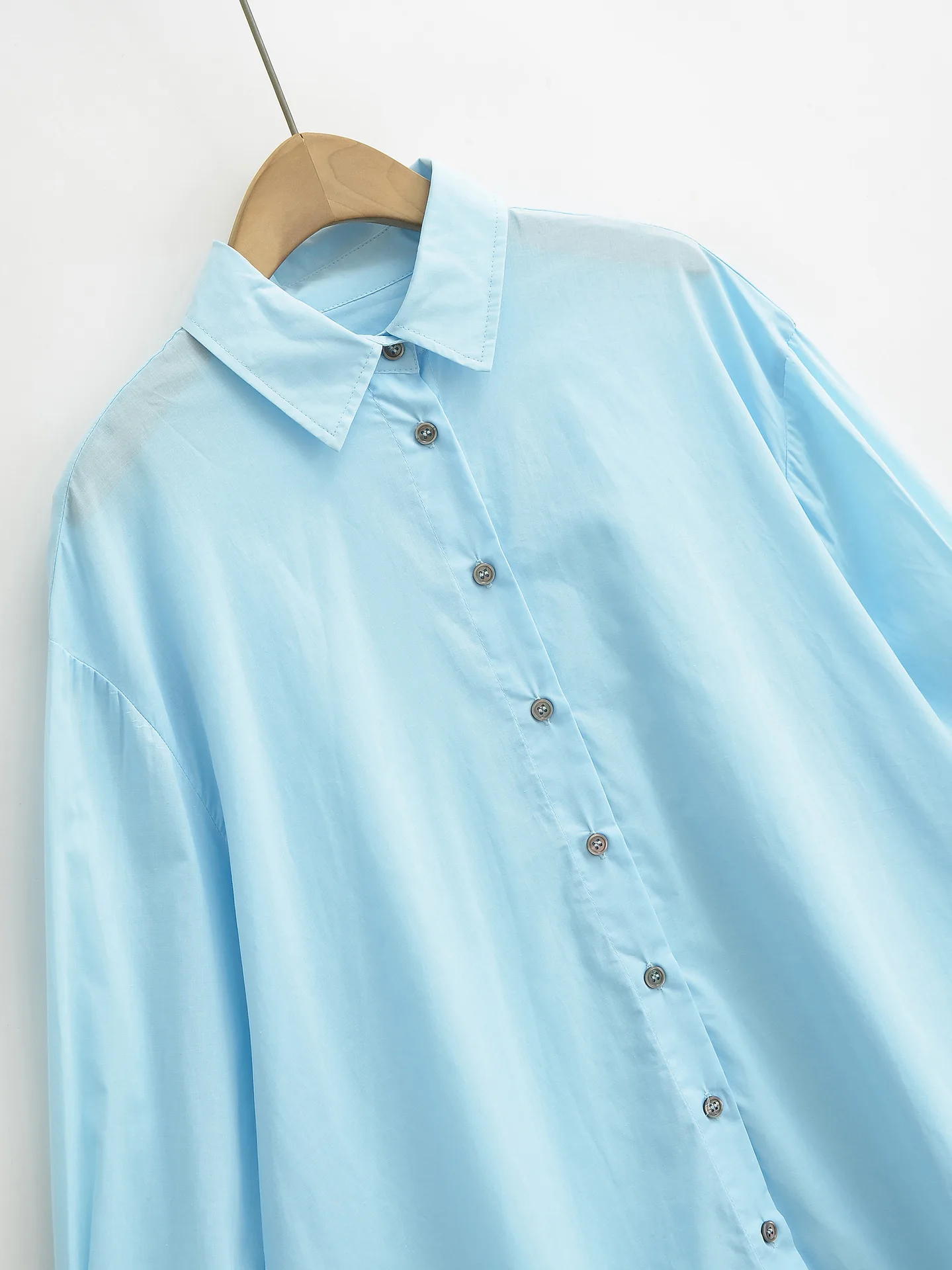 Camicia ampia da donna in tinta unita monopetto con colletto rovesciato a maniche lunghe casual di nuova moda, 2 colori