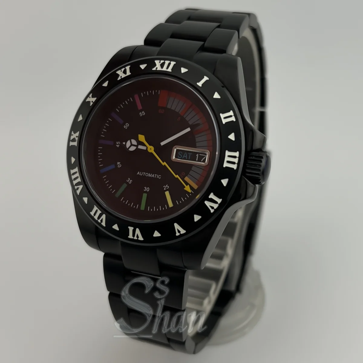 NH36 40MM men's fashion diving watch features a sapphire glass waterproof case with a fixed Roman numeral bezel and date display - Image 4