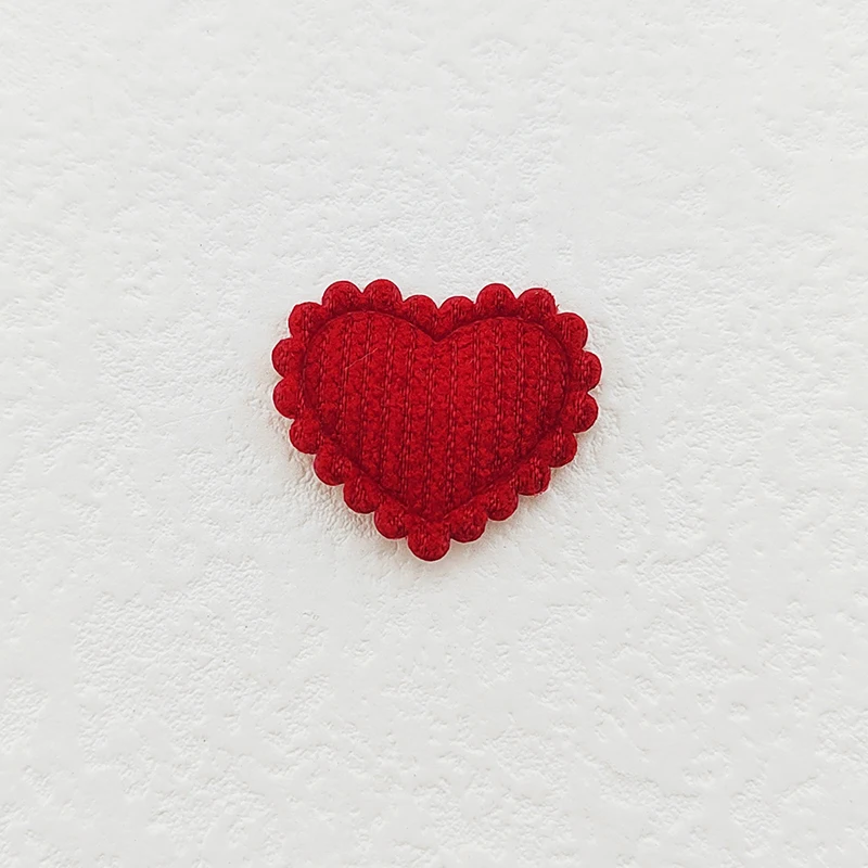 100 Stück 2,5x2,1CM Mini Glänzende Herz-Applikationen zum Aufnähen auf Kleidung, Hüten, DIY-Kopfbedeckungen, Haarspangen, Schleifen-Deko-Accessoires – Detail 17