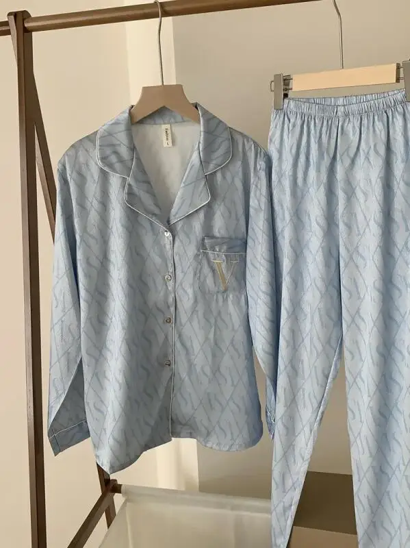 Pijama holgado de satén para el hogar, ropa de dormir con estampado en V, conjunto de dos piezas, pantalón de manga larga, primavera y otoño