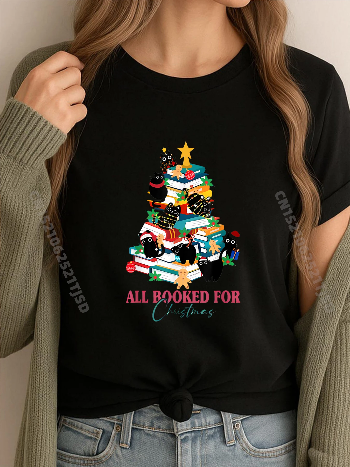 

Все заданные рождественской книгой Рождественская елка Кот Мужская одежда Мужская одежда Футболка стираная