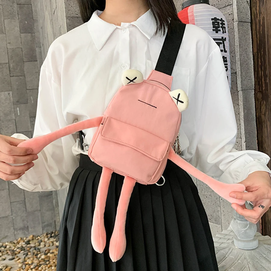 

New Cartoon chest bag for men and women's leisure, fitness, sports, crossbody bag, casual men's bag,frog shape crossbody bag red