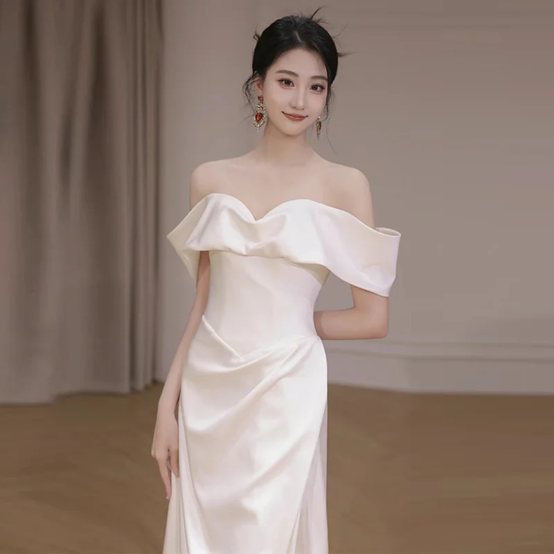 

J117 french style one shoulder wedding dress