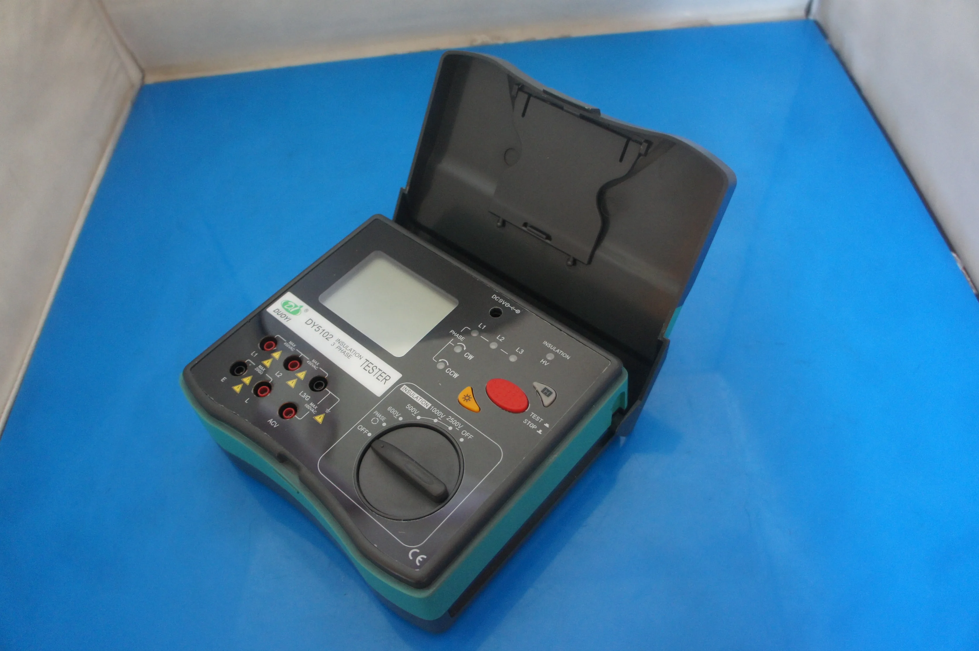

DY5102 3-in-1 Insulation Tester Megohmmeter 2500V with Voltmeter & Phase Indicator Digital Meter