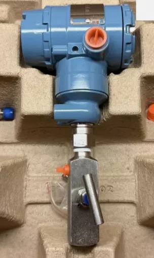 

Rosemount 2051 TG3 Pressure Transmitter W Manifold,2051TG3A2B21AS5E5M5A1037