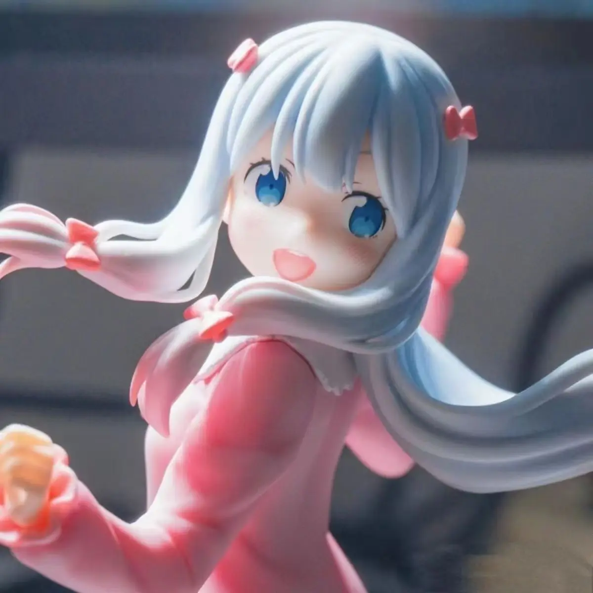 Marioneta de mano de Anime Eromanga para maestro, Kazuizumi Saho, Linda falda rosa de pie, modelo de marionetas de mano de belleza, adornos, regalo de cumpleaños