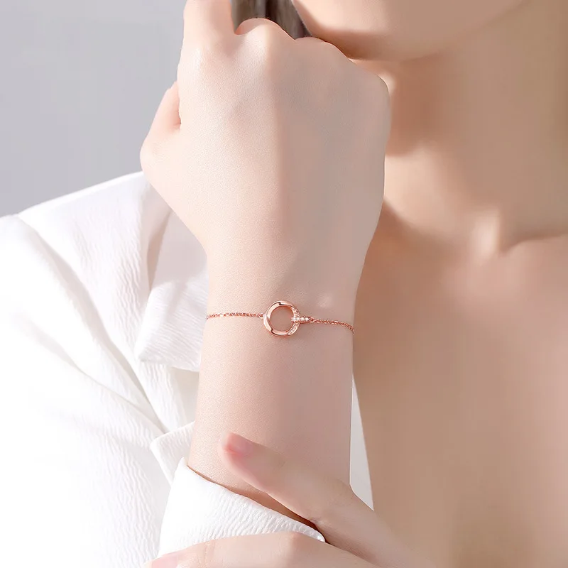 PT950 Möbius Double Ring Heart Bracelet - A Sophisticated and Unconventional Design for Women
